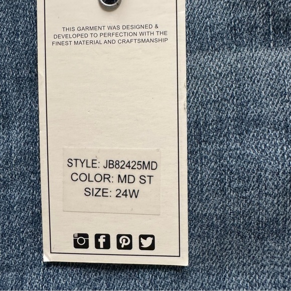 Judy Blue jeans Destroy Get Something Straight Mid Rise raw hem 24W new - Picture 9 of 14